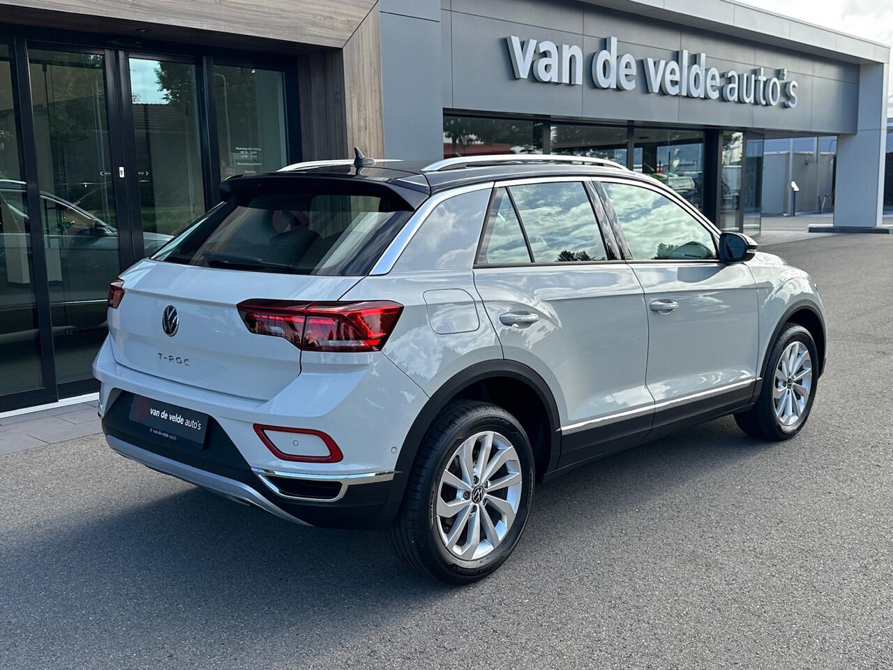 Volkswagen T-Roc 1.5 TSI 150pk DSG Style Carplay | Camera | Keyless | Elek. Achterklep | Rijklaar incl. garantie