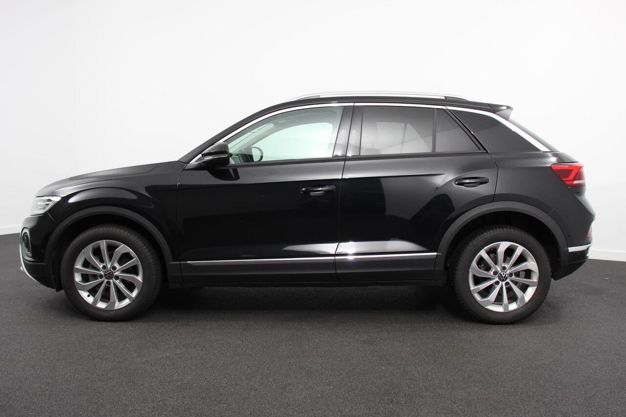 Volkswagen T-Roc 1.5 TSI 150pk DSG Style | Navigatie | Climate Control | Parkeer sensoren | Adaptive Cruise Control | Led | Dab
