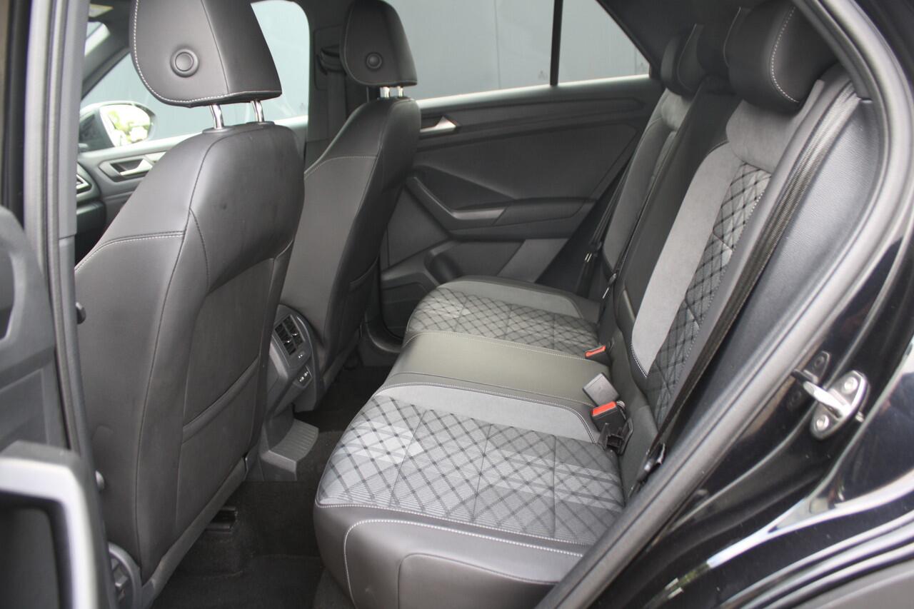 Volkswagen T-Roc 1.5 TSI R-Line - RIJKLAAR - VIRTUAL COCKPIT - NAVIGATIE - PDC