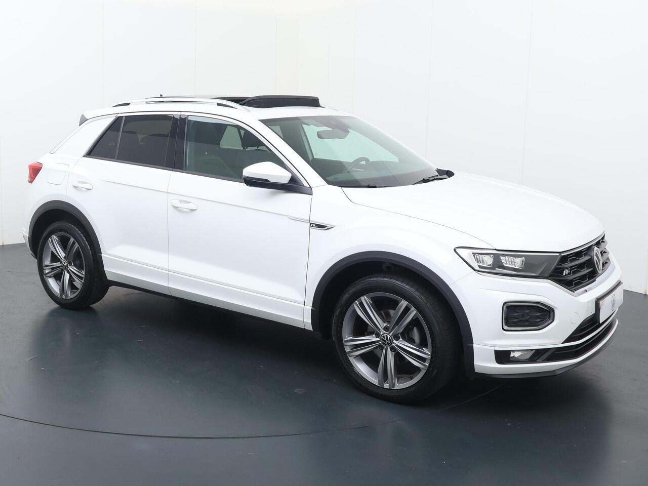 Volkswagen T-Roc 1.5 TSI Sport Business R | 150 PK | Automaat | Panoramadak | Achteruitrijcamera | R Line |