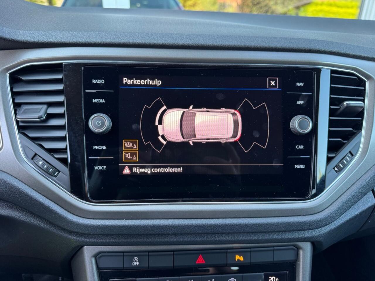 Volkswagen T-Roc 1.5 TSI Style Business AUTOMAAT!