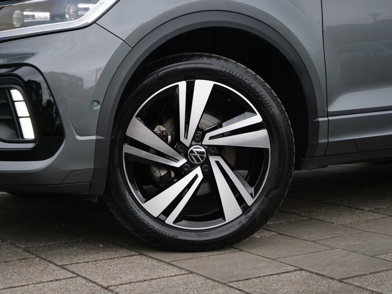 Volkswagen T-Roc 1.5 TSI 150pk R-Line Edition Automaat Apple Carplay / 18 inch / IQ Light / Stoelverwarming