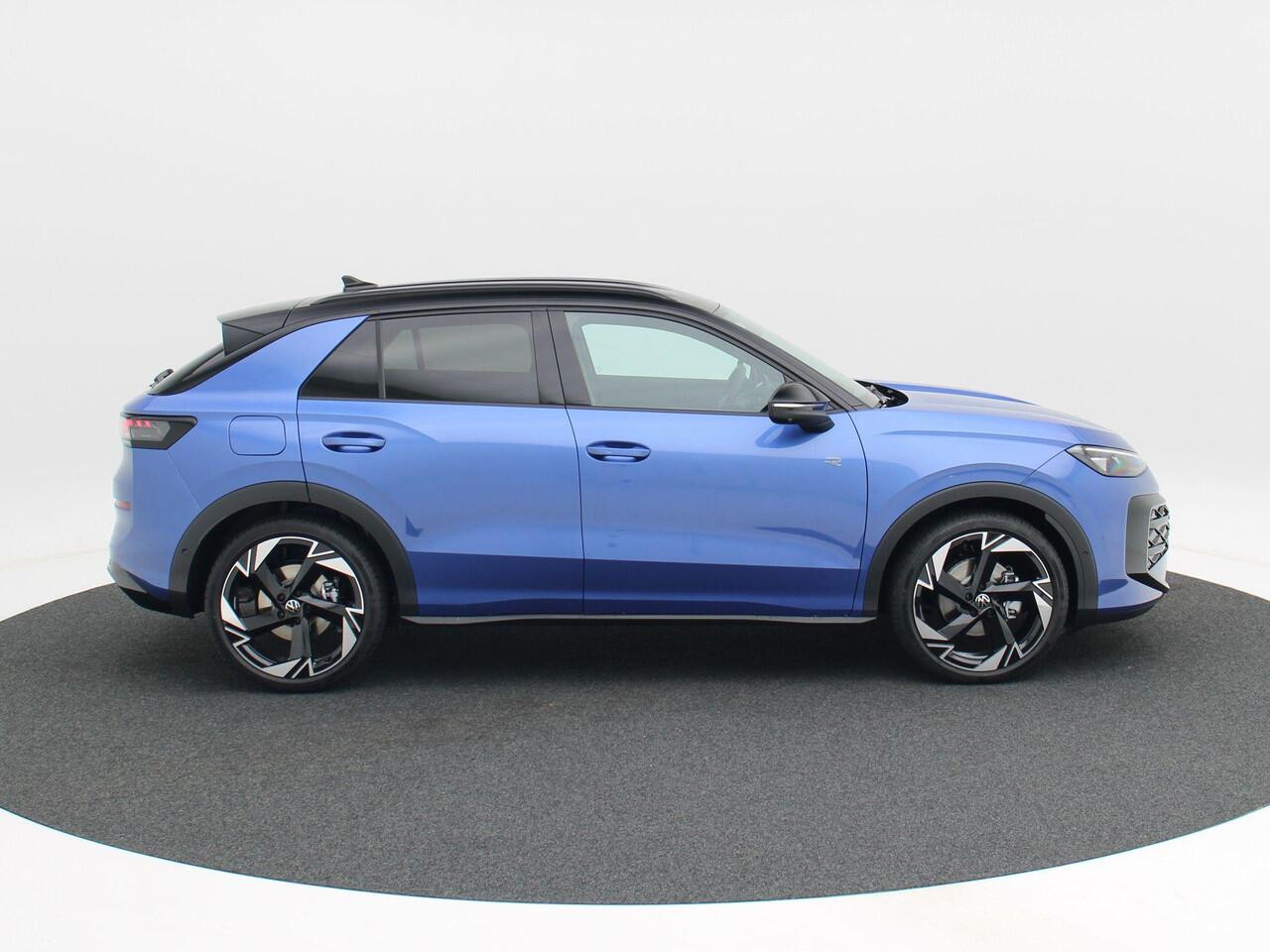 Volkswagen T-Roc R-Line First Edition 1.5 eTSI 150 PK | Head-Up Display | 360 Camera | LED Matrix | Elektrische Achterklep |
