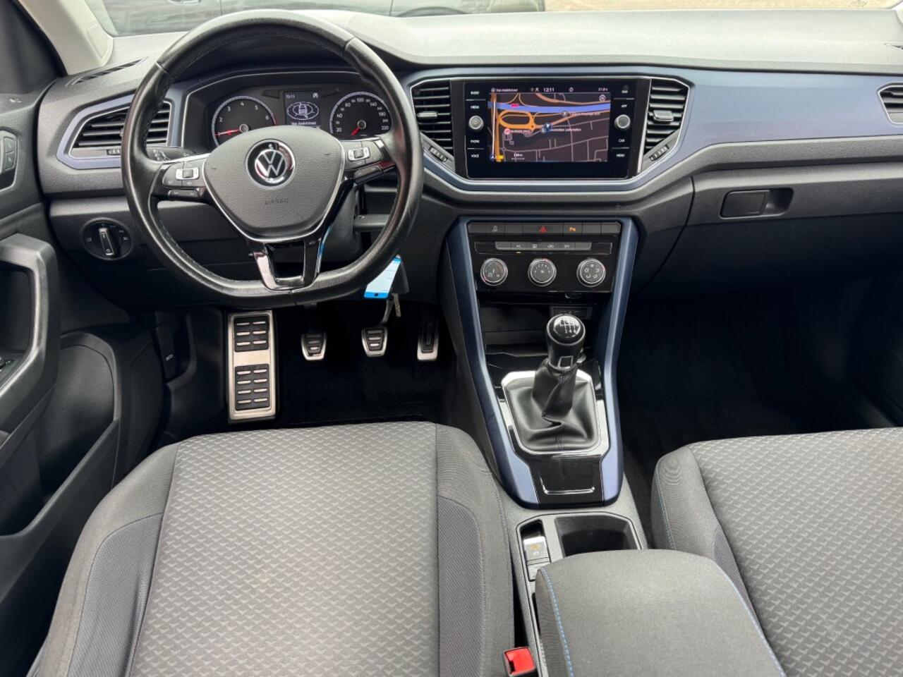 Volkswagen T-Roc 1.0 TSI UNITED 110PK LED NAVI CARPLAY AIRCO LMV PDC