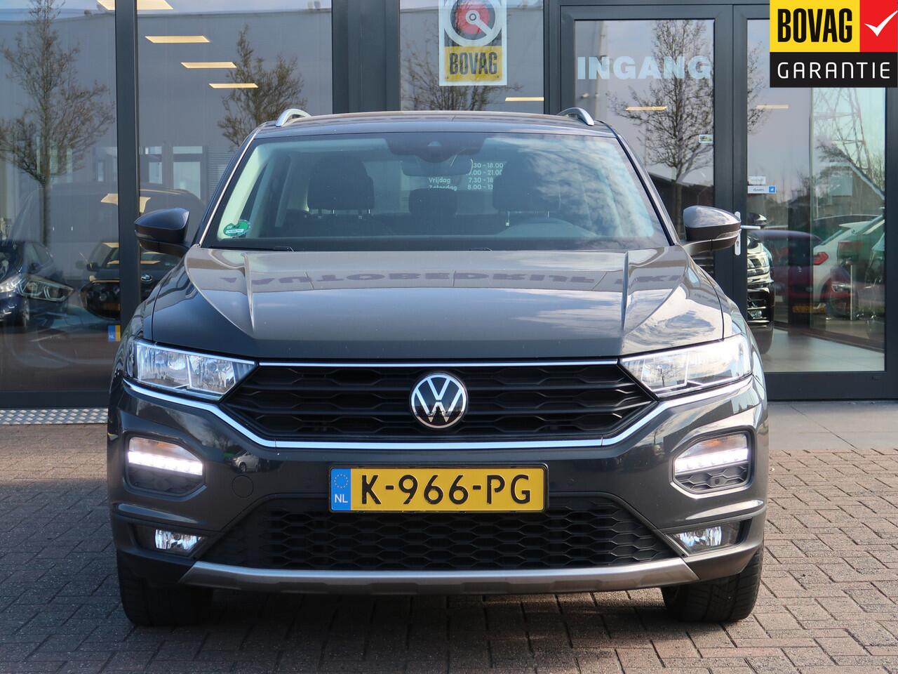 Volkswagen T-Roc 1.0 TSI Style Business | virtual cockpit | camera | stoelverw | elektr klep |