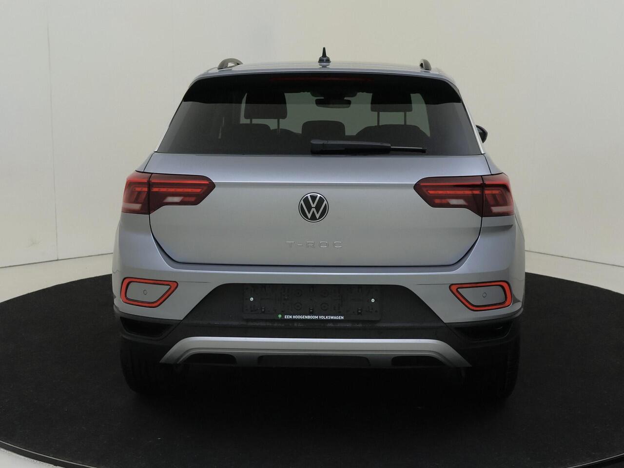 Volkswagen T-Roc Life Edition | 'App-Connect' draadloze smartphone integratie | 'App-Connect' draadloze smartphone integratie | Afstandscontrolesysteem (Front Assist)