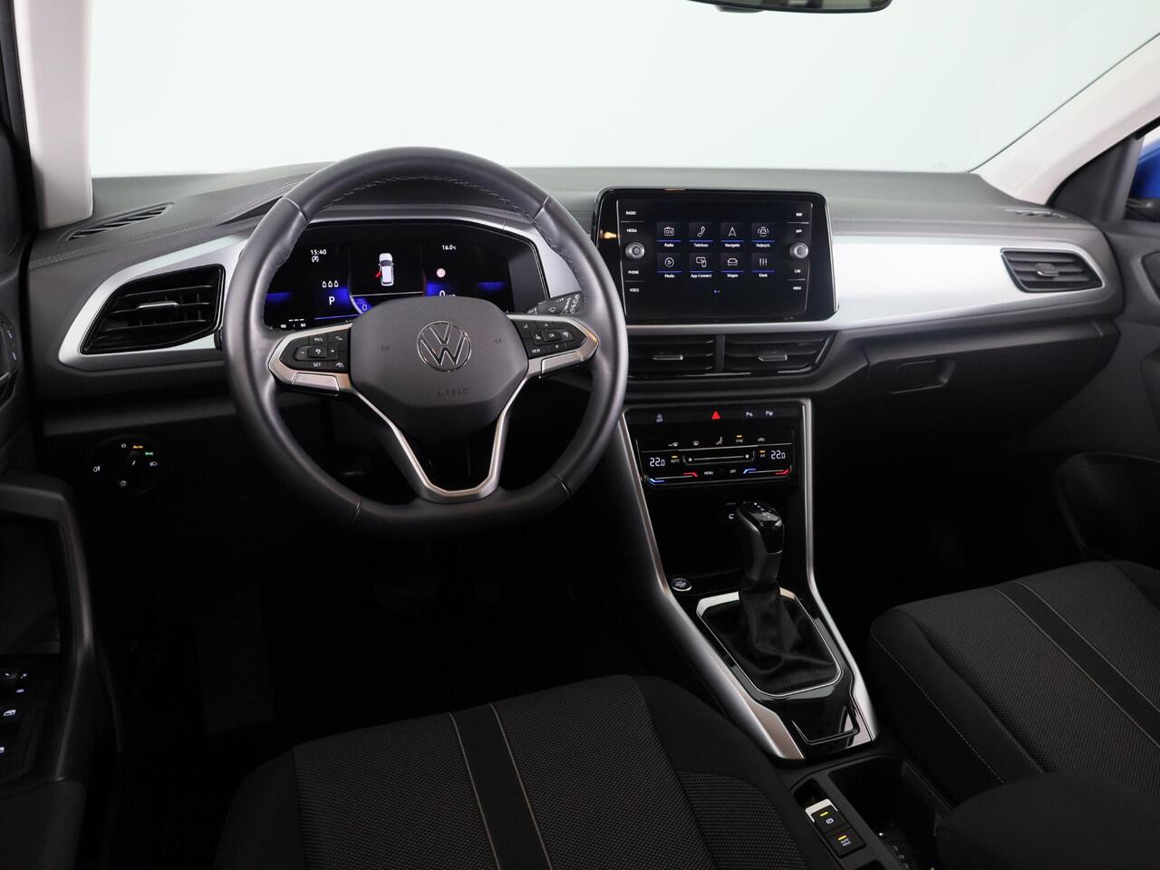 Volkswagen T-Roc 1.5 TSI Life Edition |150 pk Automaat (DSG)| Verlengde garantie |Navigatie via App | Parkeersensoren (Park assist) | Achteruitrijcamera | Adaptieve cruise control |