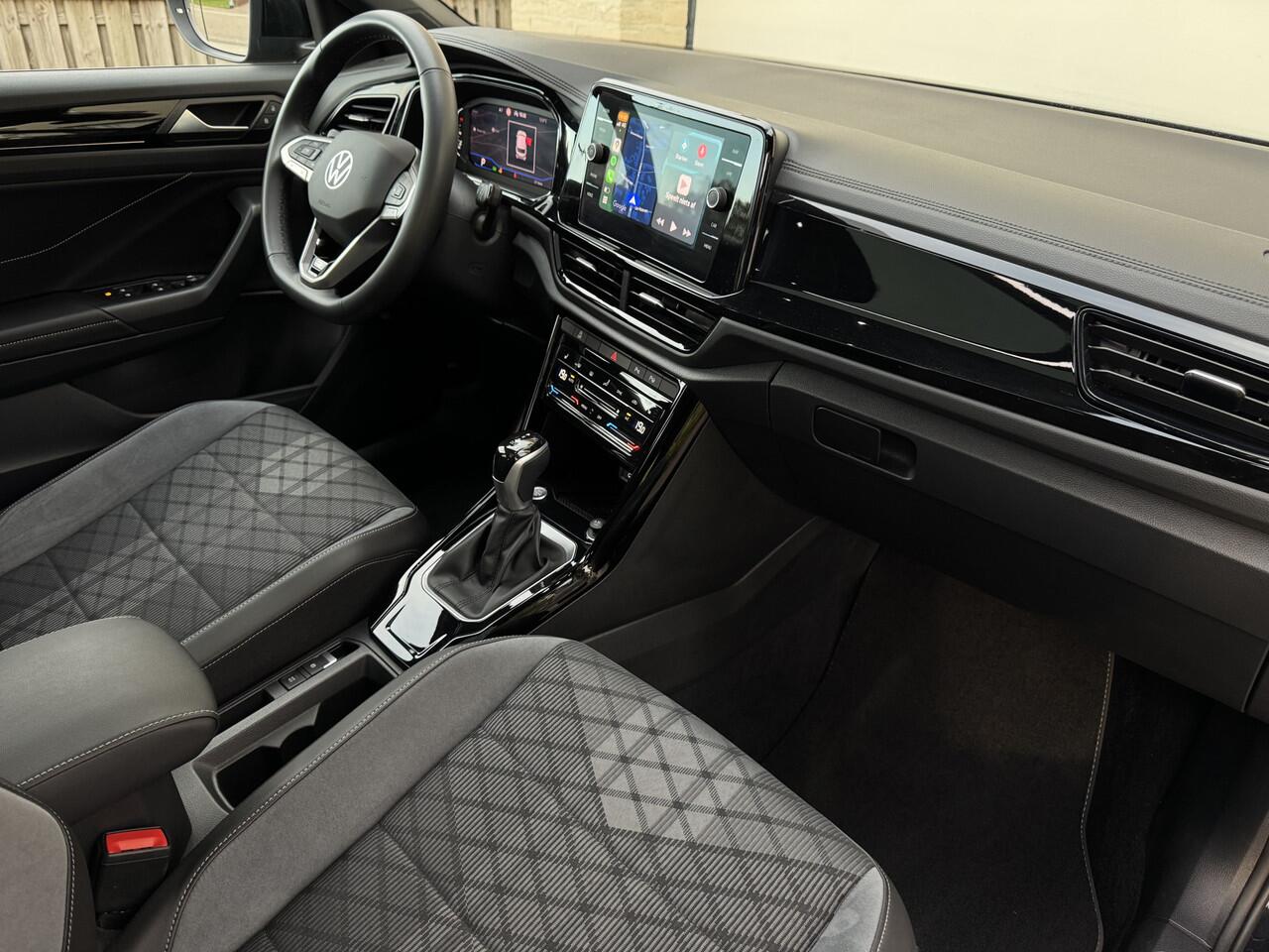 Volkswagen T-Roc 1.5 TSI 150pk DSG 3x R-Line BlackStyle Nieuw Model Panoramadak VirtualCockpit ACC Sportstoelen IQ-Light Ambientlight Keyless Camera Pdc