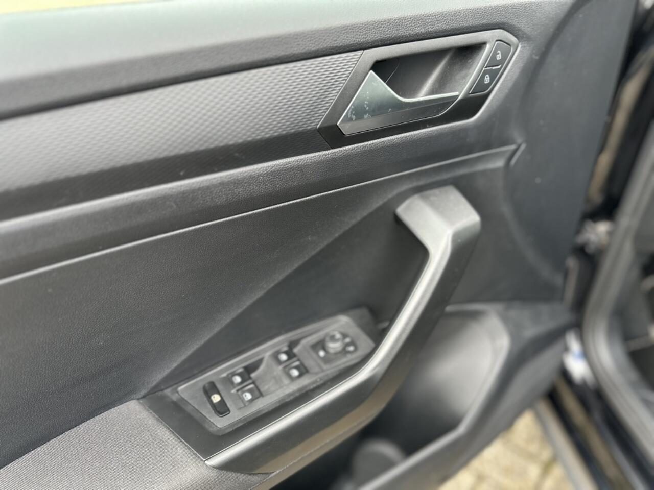 Volkswagen T-Roc 1.0 TSI Carplay*PDC*CLima*Stoelvw*1e Eigenaar