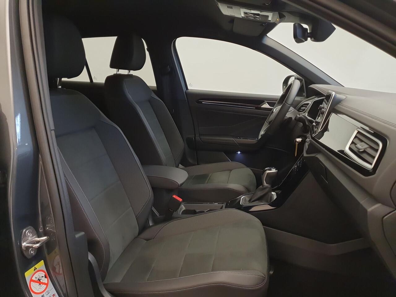 Volkswagen T-Roc 1.5 TSI 150pk DSG/AUT R-Line Afneembare trekhaak, Camera, Massage