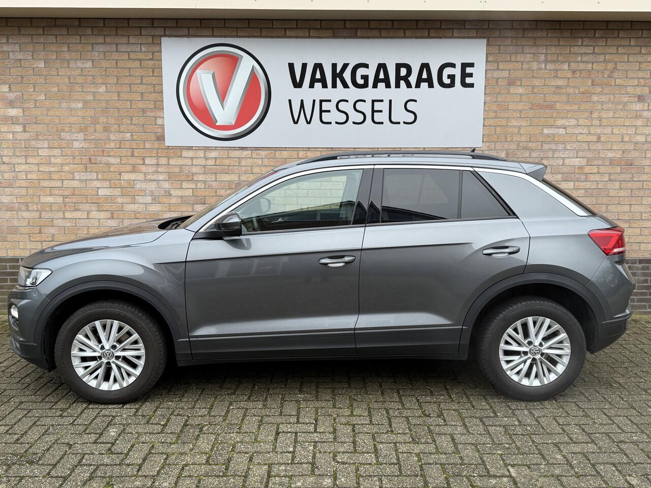 Volkswagen T-Roc 1.0 TSI Style | LM | Clima | PDC |