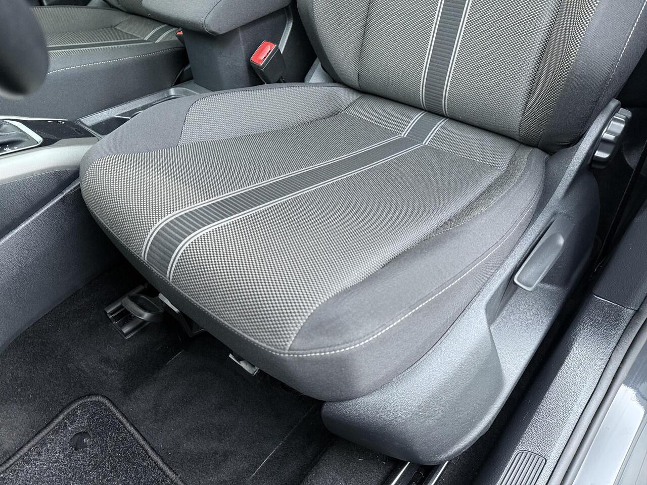 Volkswagen T-Roc 1.5 TSI Style | 150 PK | Automaat | Climate control | Adaptive cruise control |