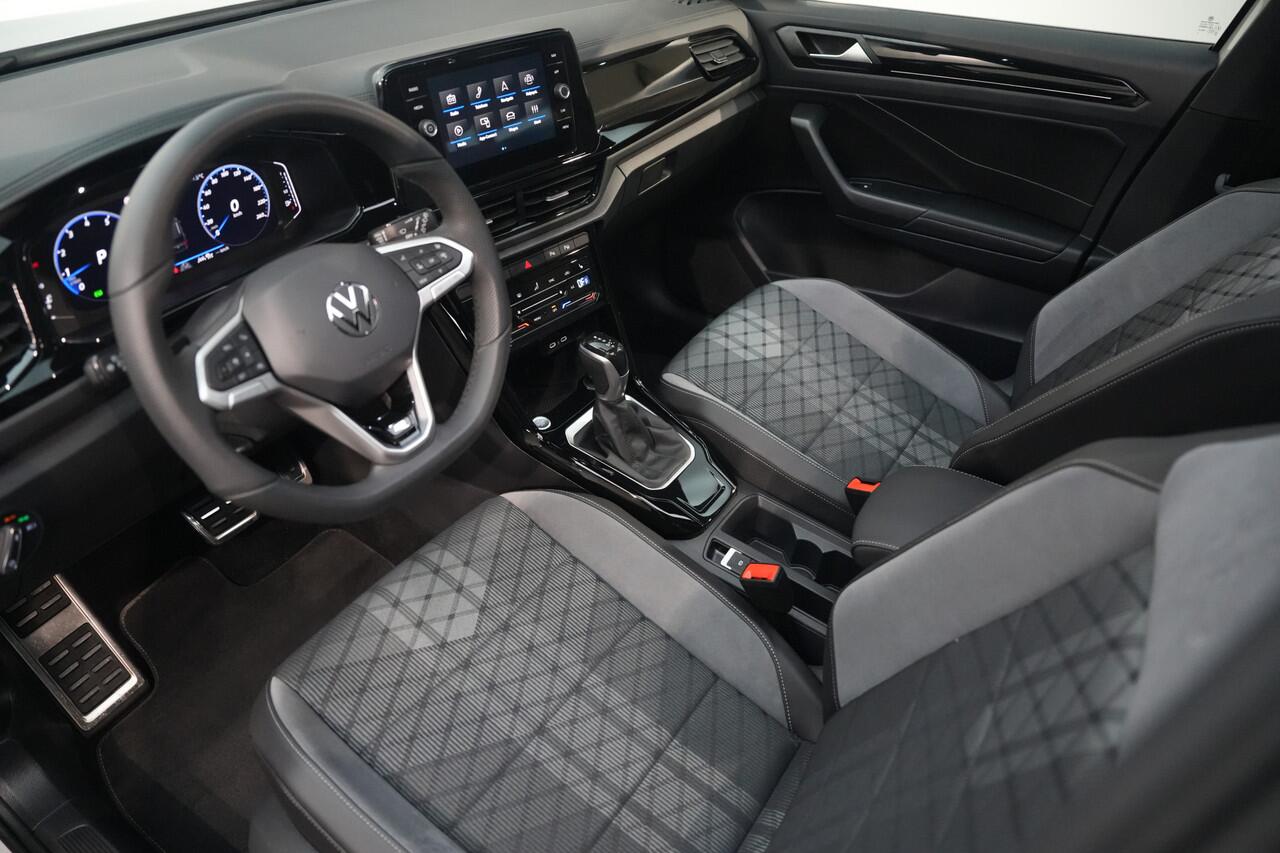 Volkswagen T-Roc 1.5 TSI R-Line Back Edition 150 PK | PANO | CAMERA | APP CONNECT | ADAP.CRUISE |