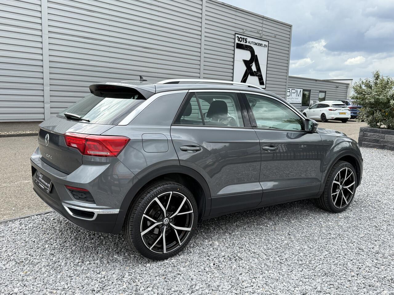 Volkswagen T-Roc 1.0 TSI Style Nav|Camera|ACC|Carplay Grijs