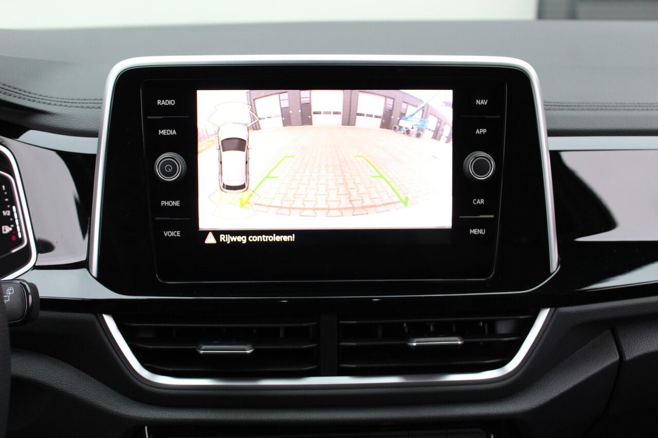 Volkswagen T-Roc 1.5 TSI 150Pk R-Line Edition | Fabrieksgarantie | Winterpakket