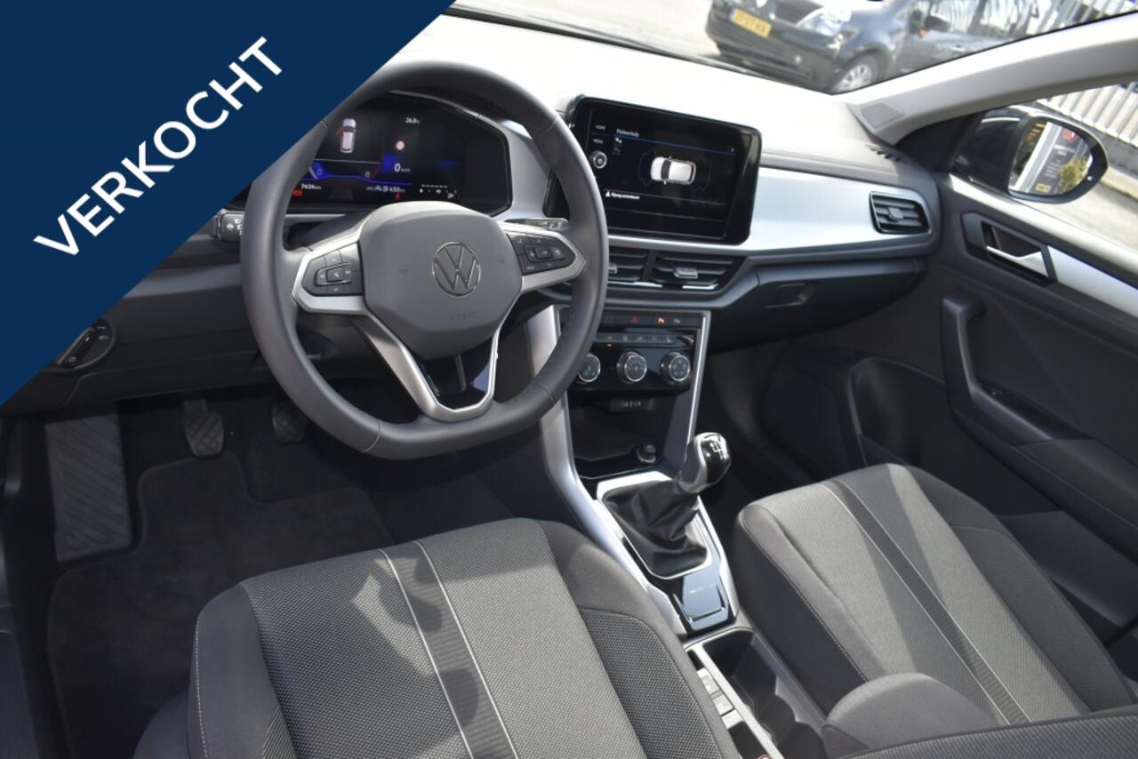 Volkswagen T-Roc T-Roc 1.0 TSI Life Edition /Apple/android /parkeersensoren