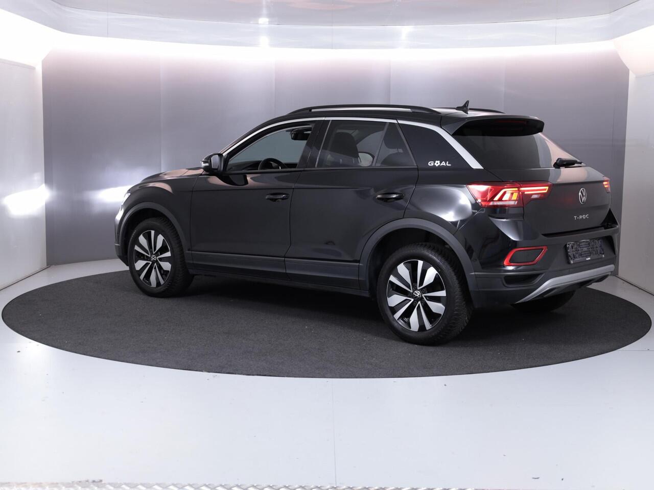 Volkswagen T-Roc 1.0 TSI Life Edition GOAL 115 PK | Navigatie | automatische Airco | Parkeer assistent |