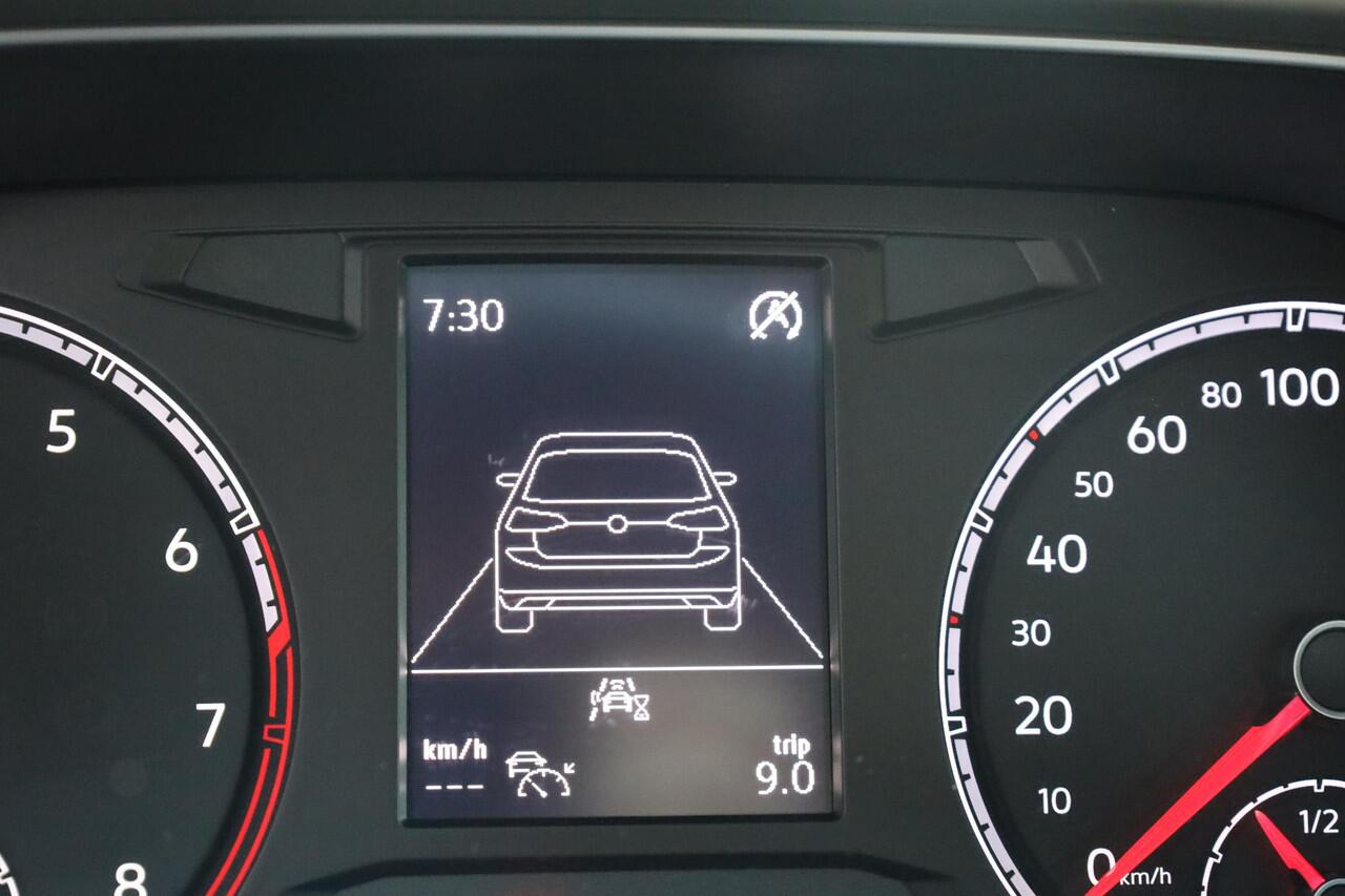 Volkswagen T-Roc 1.0 TSI Style Business CARPLAY ACC STOELVERW. LANE-ASSIST 2xPDC LMV ENZ.