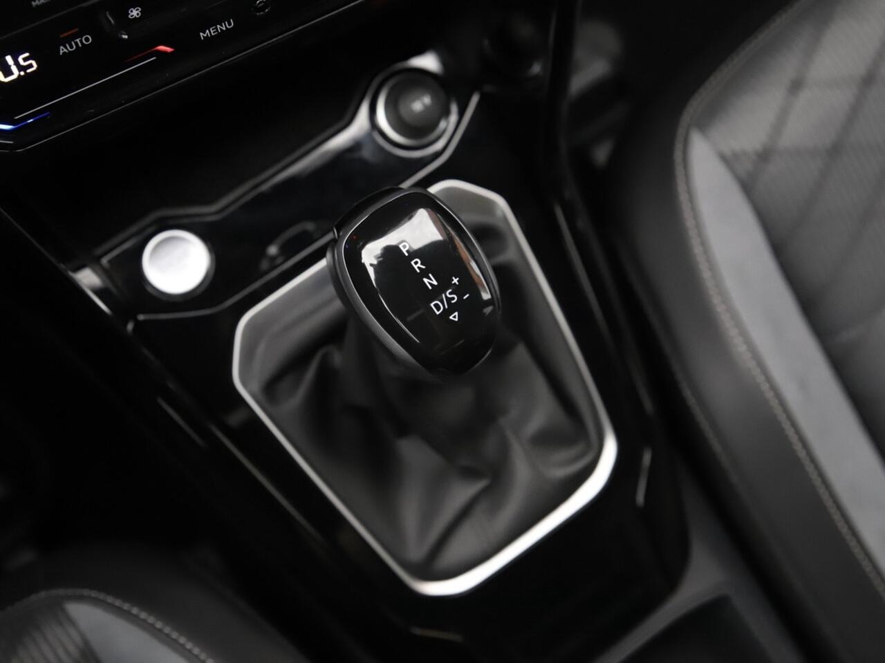 Volkswagen T-Roc 1.5 TSI R-Line |Pano|IQ|Cam|Trekhaak