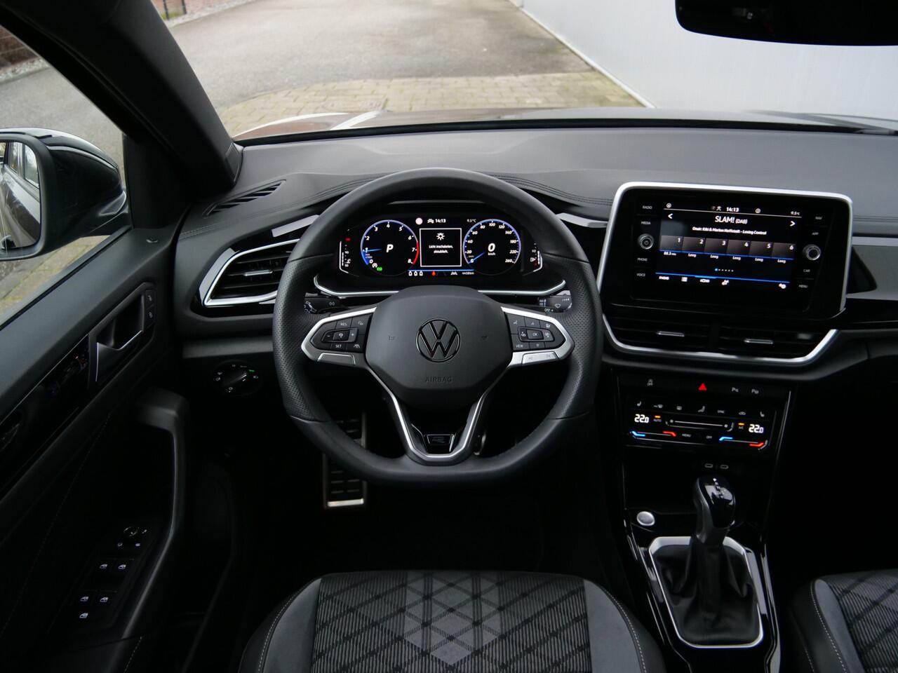 Volkswagen T-Roc 1.5 TSI R-Line 150 Pk DSG Automaat Apple Carplay / DAB / Camera / Stoelverwarming