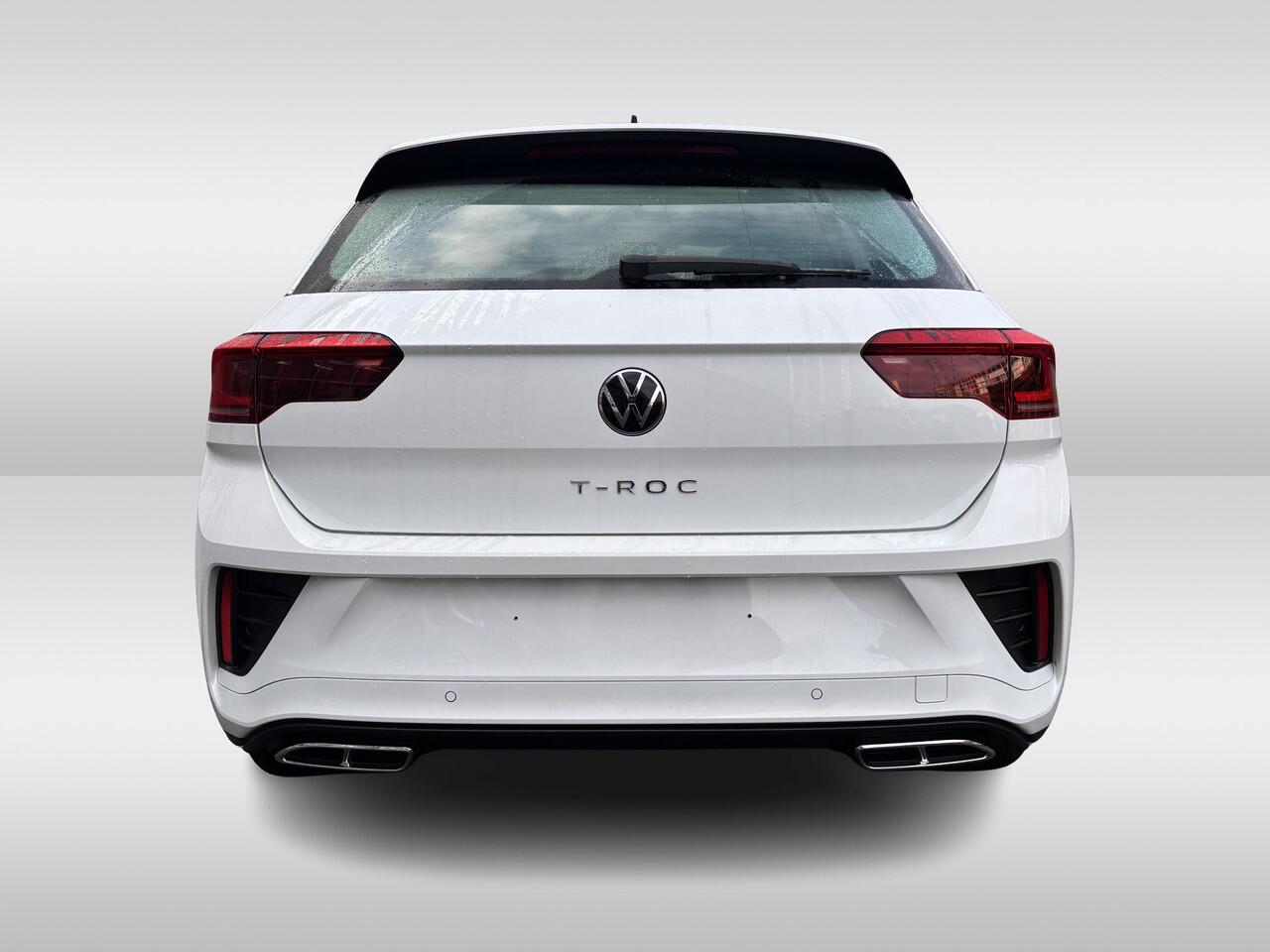 Volkswagen T-Roc 1.5 TSI 150pk R-Line DSG Automaat Panoramadak / Leder / IQ LED verlichting / 19"LM / Navigatie / App-connect / Camera Stoel+stuur verwarming / Elctr. a.klep / PDC