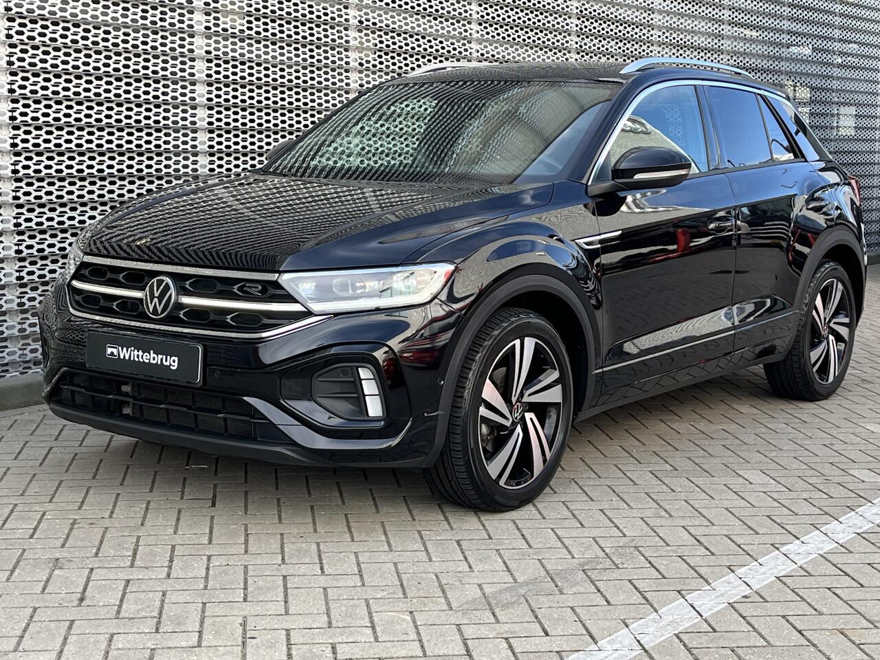 Volkswagen T-Roc 1.5 TSI 150PK DSG R-Line Business+ / R-Line Interieur + Exterieur / Panoramadak / Digitale Cockpit Pro / IQ LED / Achteruitrijcamera / Stuur + Stoelverwarming **