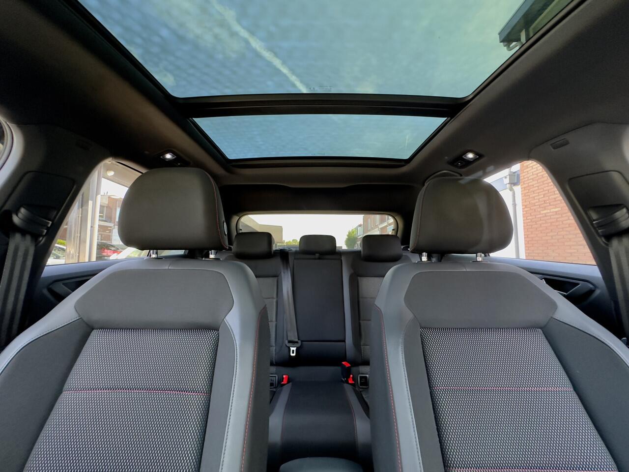 Volkswagen T-Roc 1.5 TSI AUT7 SPORT 2X R-LINE 104D.KM PANODAK 20 INCH-LMV NAVI CAMERA DIGI-DASH APPLE-CARPLAY LED PDC