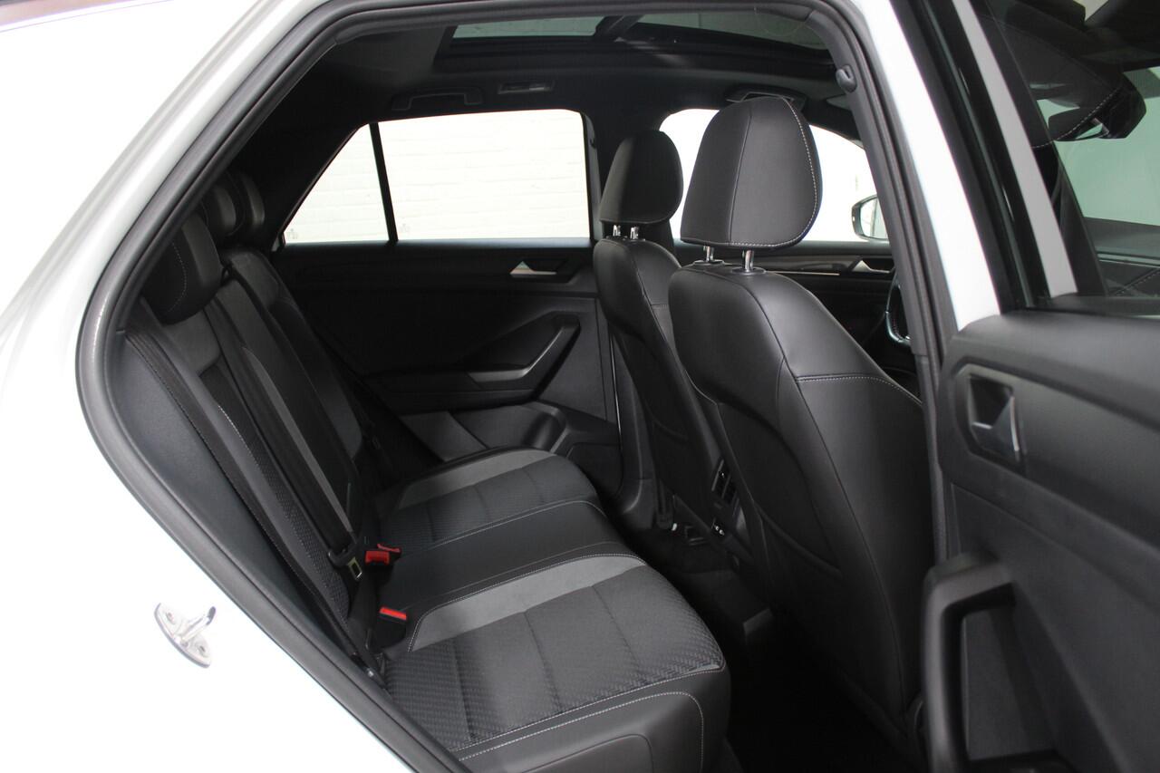 Volkswagen T-Roc 1.5 TSI Sport Business R | Pano | Virtual | Cam | Acc | Dab