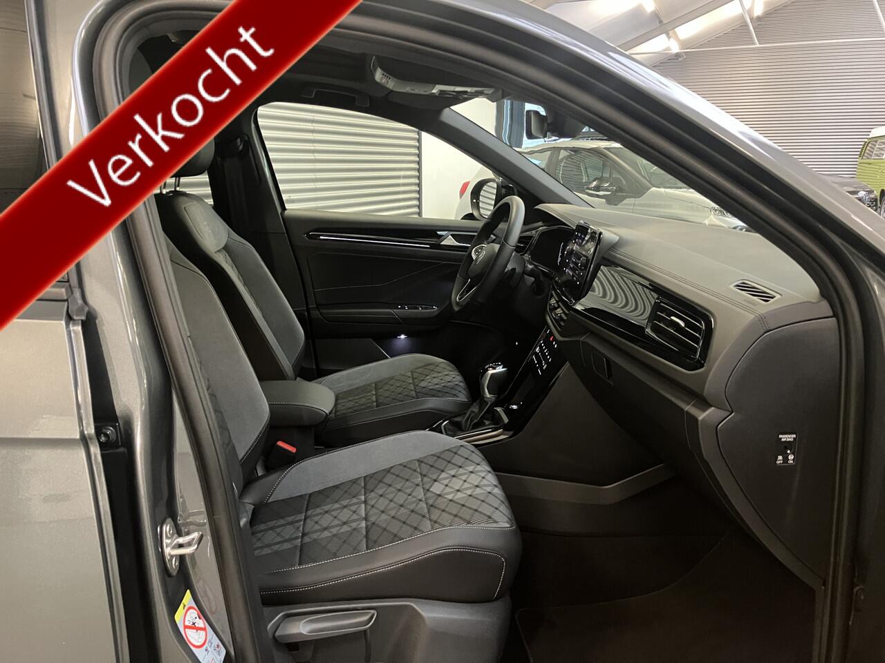 Volkswagen T-Roc 1.5 TSI R-LINE/BLACK STYLE/PANORAMA/KEY-LESS/19 INCH/ENZ