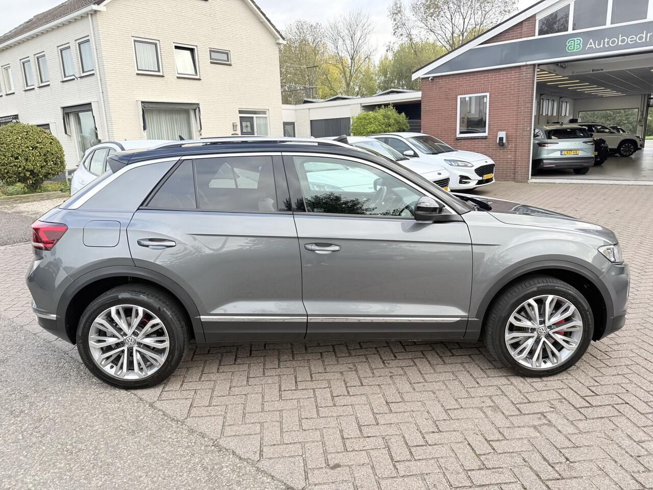 Volkswagen T-Roc 1.5 TSI 150pk Sport Panoramadak, 18''Lmv, Virt. Display