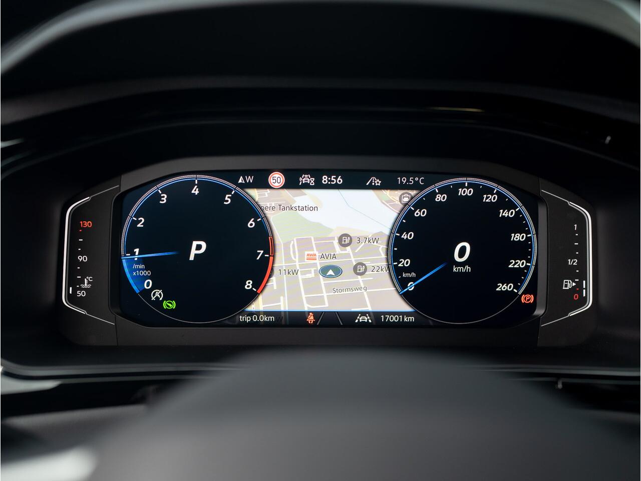 Volkswagen T-Roc 1.5 TSI R-Line Black Style | Panodak | Beats | Keyless | Trekhaak afnb | IQ Light | Side Assist | Prijs Rijklaar!!