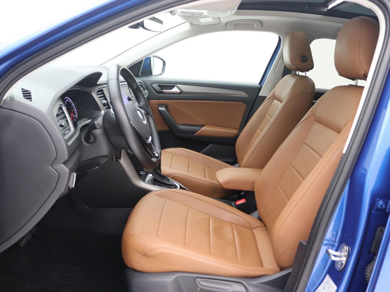 Volkswagen T-Roc 1.5 TSI Style Business Panorama / Leder / Trekh. / Origineel NL