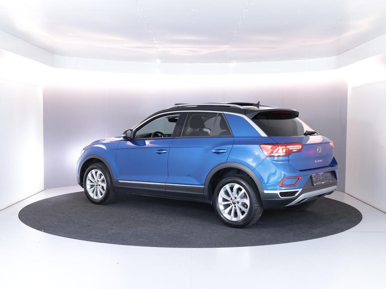 Volkswagen T-Roc 1.5 TSI Style 150 PK DSG | Verlengde garantie | Panorama dak | Keyless entry | Parkeer camera | El. achterklep |