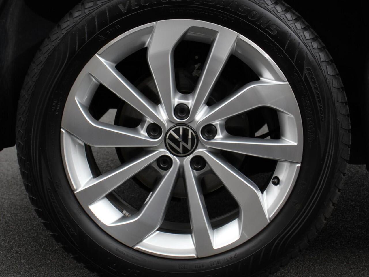 Volkswagen T-Roc 1.5 TSI DSG Style | Navigatie | Apple Carplay / Android Auto | Climate Control | Led | Digitale Cockpit | Adaptive Cruise Control | Trekhaak