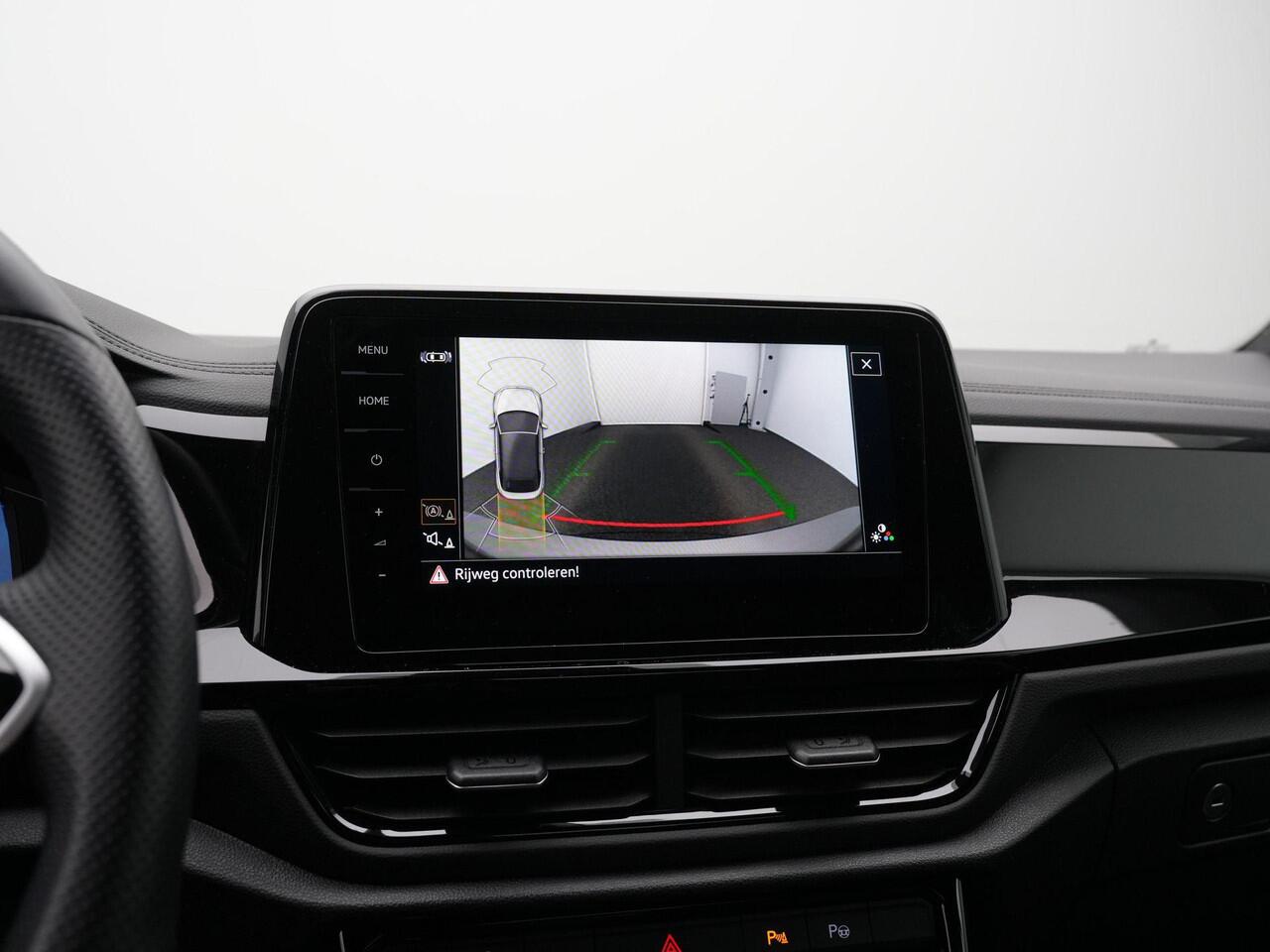 Volkswagen T-Roc Cabriolet 1.5 TSI 150 pk DSG R-Line Edition Grey | Trekhaak | Leder | Navigatie Discover Pro | Beats | Adaptief onderstel | IQ Light | Stuur-/stoelverwarming