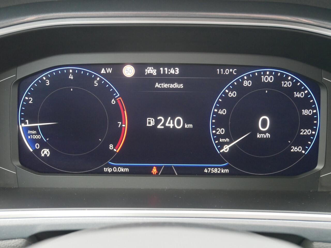 Volkswagen T-Roc 1.0 TSI Life Business Two Tone, Vol opties