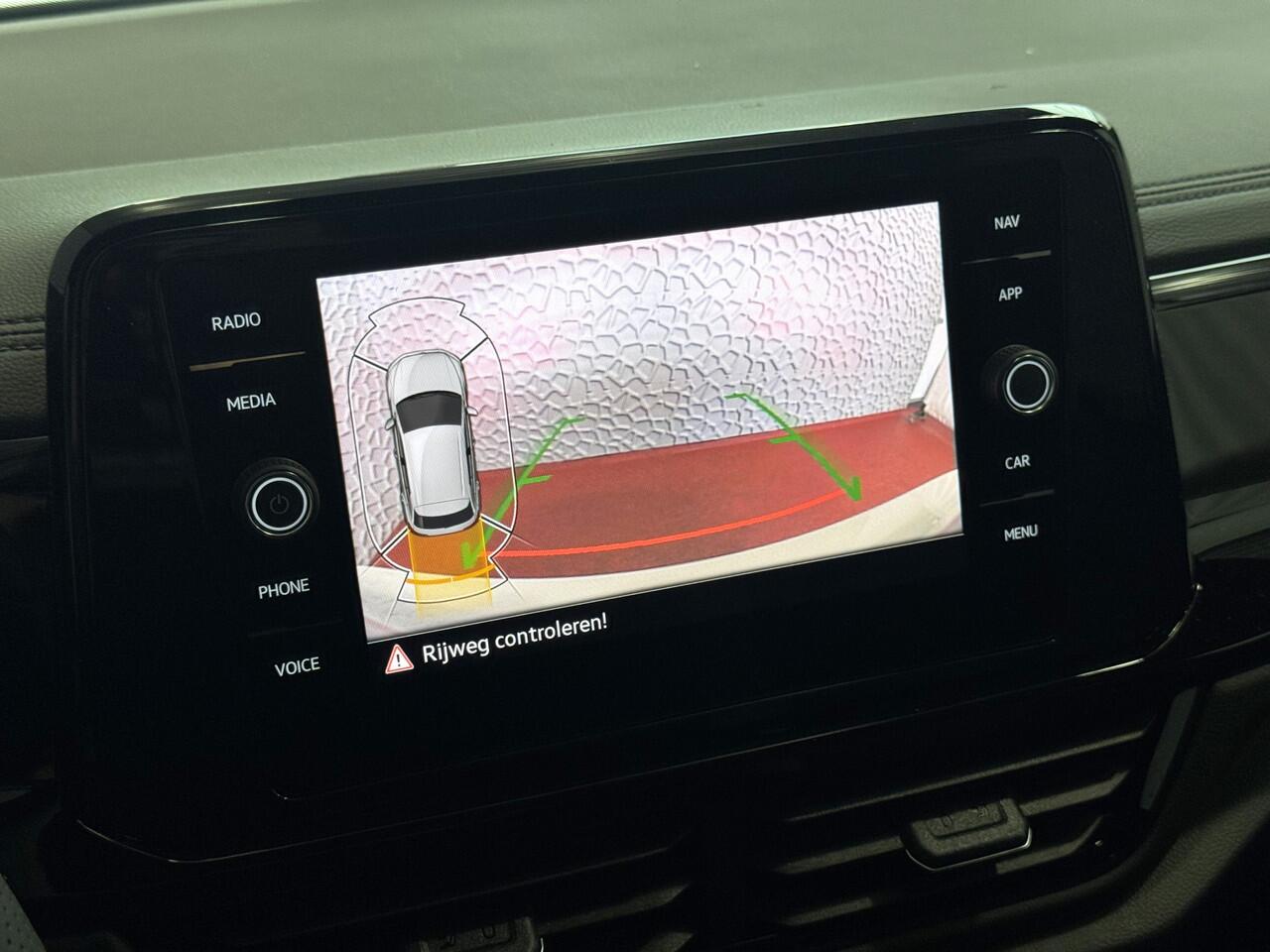 Volkswagen T-Roc 1.5 TSI 150PK R-LINE PANORAMA BLACKLINE EVO IQ LIGHT ALCANTARA ELEK.KLEP CARPLAY STOEL/STUUR VERW. 19"LMV VIR.COCKPIT 08/2025 ?Top Auto's Wijchen? 170 Nieuwe en bijna nieuwe Auto's met : Benzine / PHEV / Plug in hybrid / Hybrid / Mild hybrid / HEV /Keuze