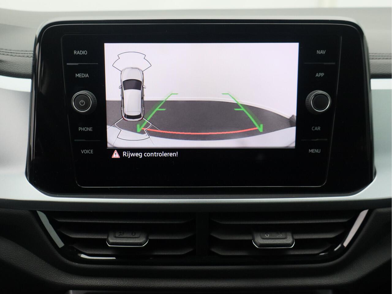 Volkswagen T-Roc 1.0 TSI Life Business/ trekhaak/ zeer mooi!