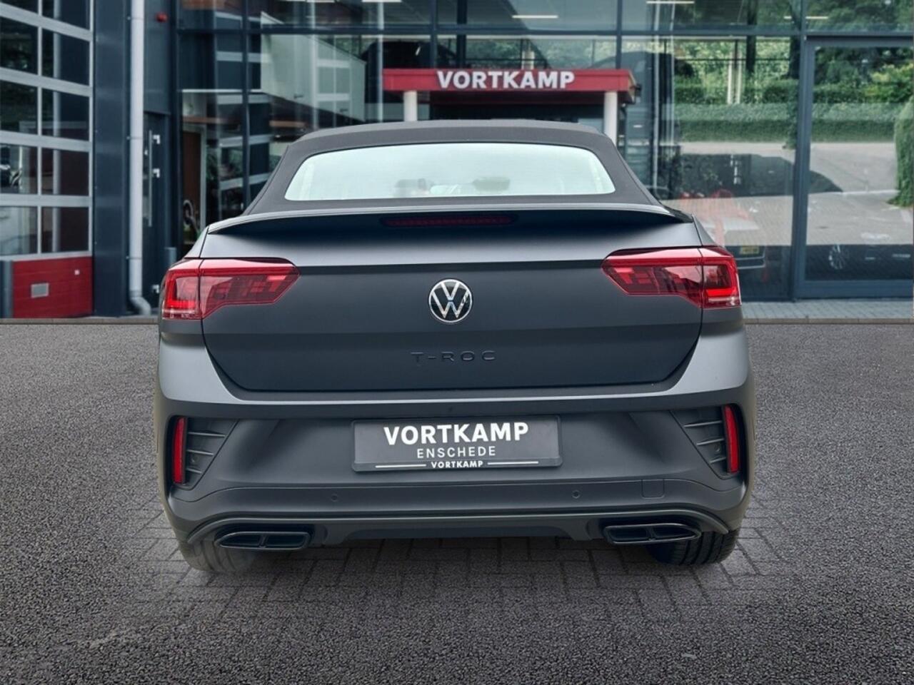 Volkswagen T-Roc 1.5 TSI DSG R-LINE LEDER/CAMERA/NAVI/CARPLAY/ACC/STOELVERW