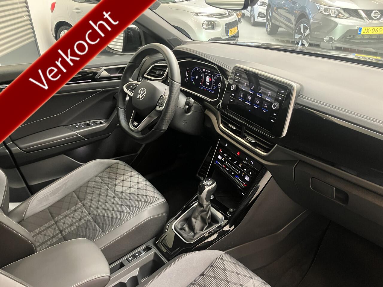 Volkswagen T-Roc 1.5 TSI R-LINE/IQ LIGHT/IQ DRIVE/EL A KLEP/KEY-LESS/ENZ