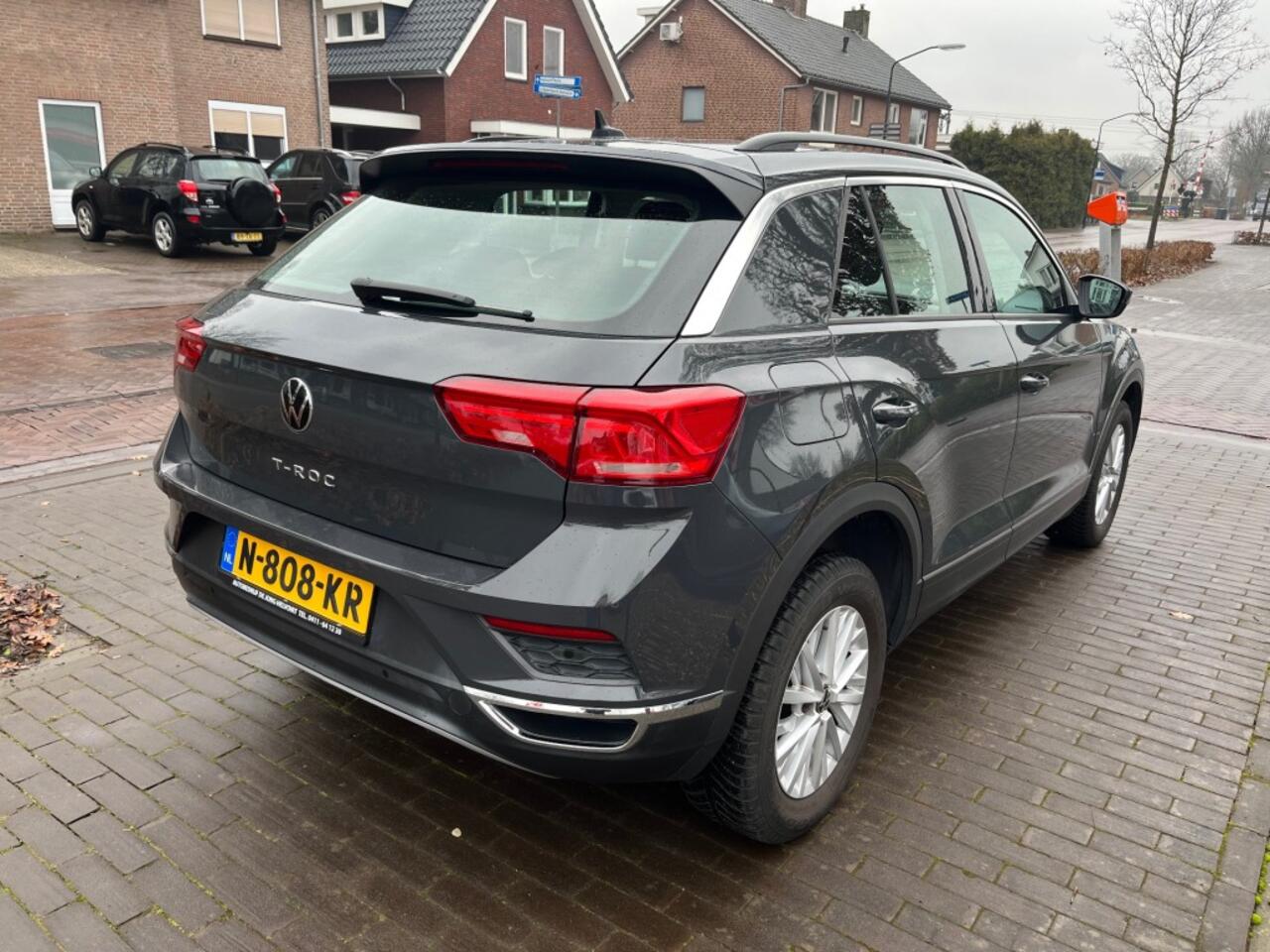 Volkswagen T-Roc 1.0 TSI STYLE / NAVI / CARPLAY / ADAP. CRUISE / PDC / DAB / 16'' LMV