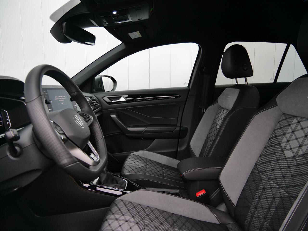 Volkswagen T-Roc 1.5 TSI 150pk R-Line Edition Automaat Apple Carplay / 18 inch / IQ Light / Stoelverwarming