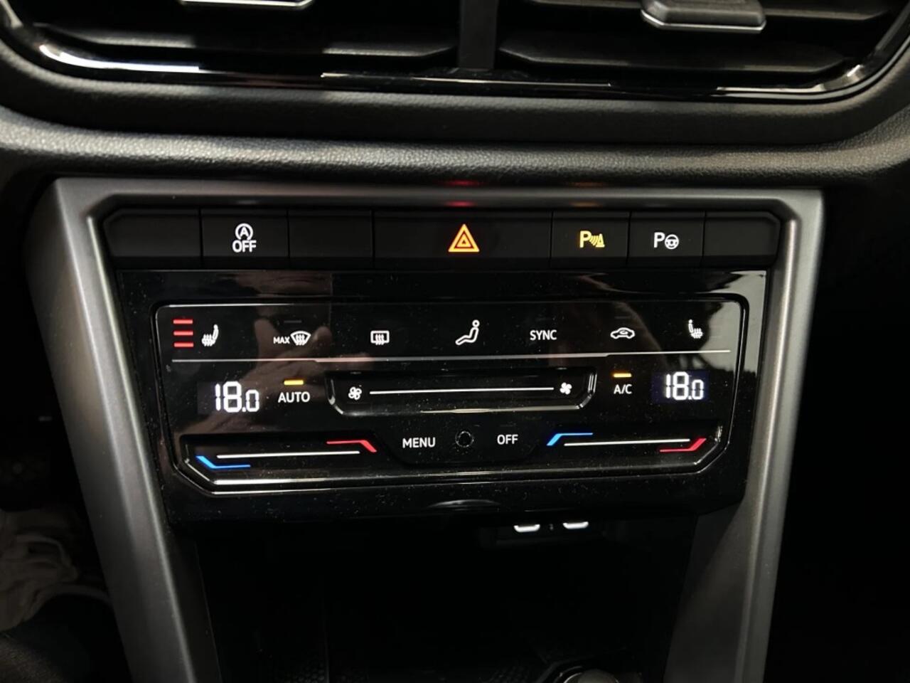 Volkswagen T-Roc 1.0 TSI LIFE BUSINESS NAVI/CRUISE/PDC/ENZ. WINTERPAKKET