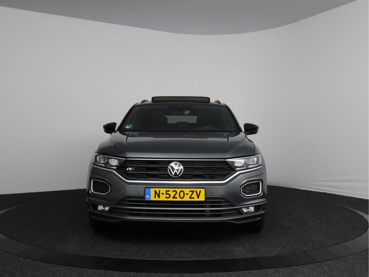 Volkswagen T-Roc 1.5 TSI Sport Business R-Line | Panoramadak | Trekhaak |