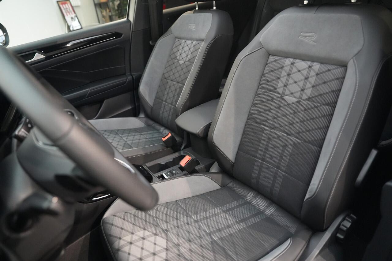 Volkswagen T-Roc 1.5 TSI R-Line Back Edition 150 PK | PANO | CAMERA | APP CONNECT | ADAP.CRUISE |