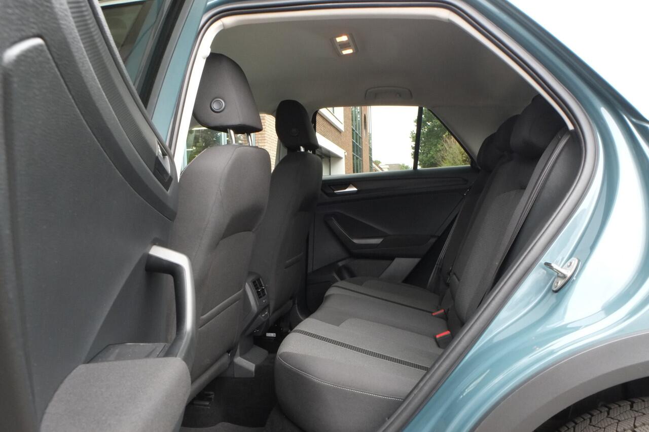 Volkswagen T-Roc 1.5 TSI Life Business Navigatie, Virtual cockpit