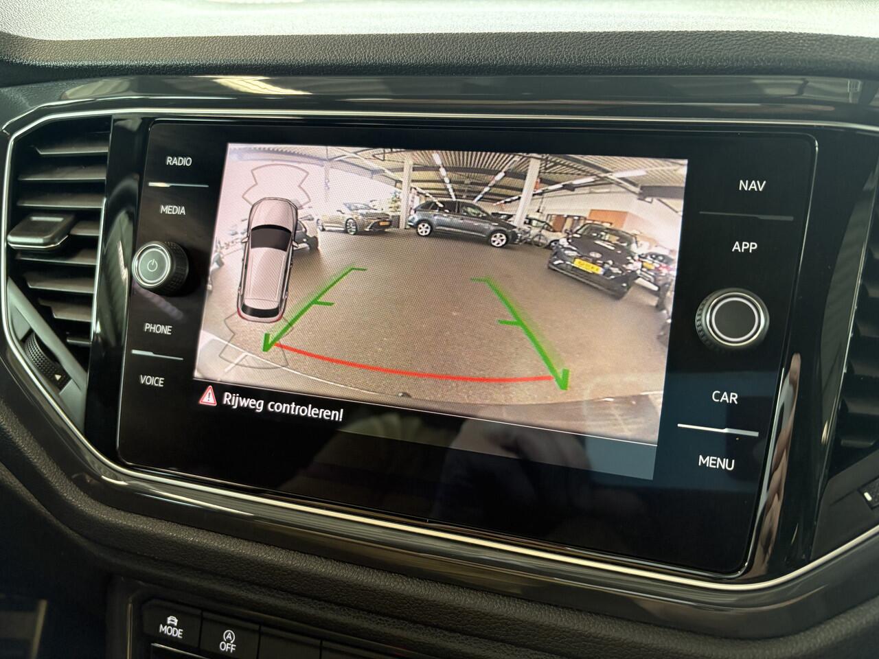 Volkswagen T-Roc 1.5 TSi 150PK DSG Sport Bns R-Line AFN.TREKHAAK/19INCH/CAMERA/NAVI/VIRTUAL/CARPLAY/PDC