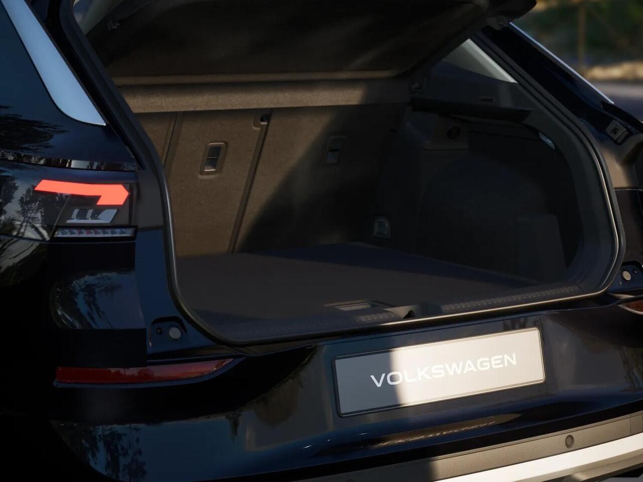 Volkswagen T-Roc Life First Edition 1.5 eTSI 85 kW / 116 PK SUV 7 v | Comfort Pakket