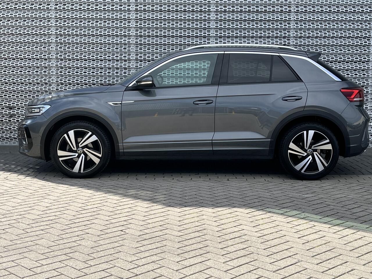 Volkswagen T-Roc 1.5 TSI 150PK R-Line Business+ / R-Line Interieur + Exterieur / Digitale Cockpit / Zwenkbare Trekhaak / Stoelverwarming / Keyless Entry **