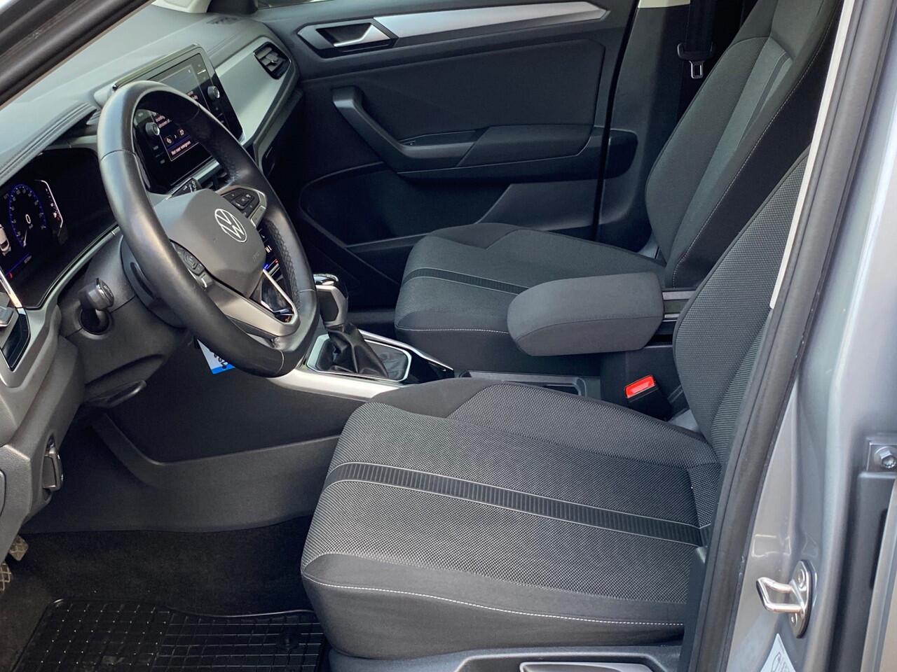 Volkswagen T-Roc 1.5 TSI Life Business Carplay / Stl.verw